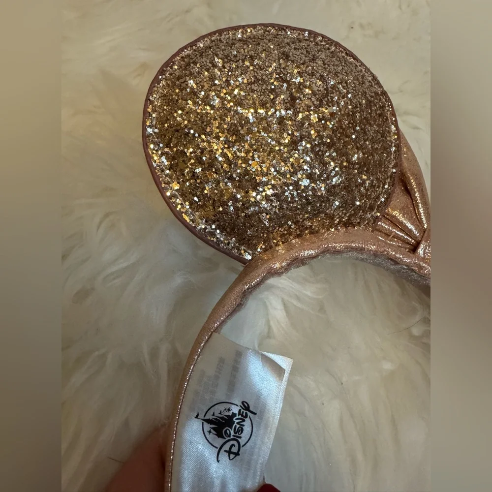 Lot of Disney Mickey Mousse ears and Vera Bradley Disney change/card wallet - Picture 3 of 7